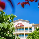 Alba 4*