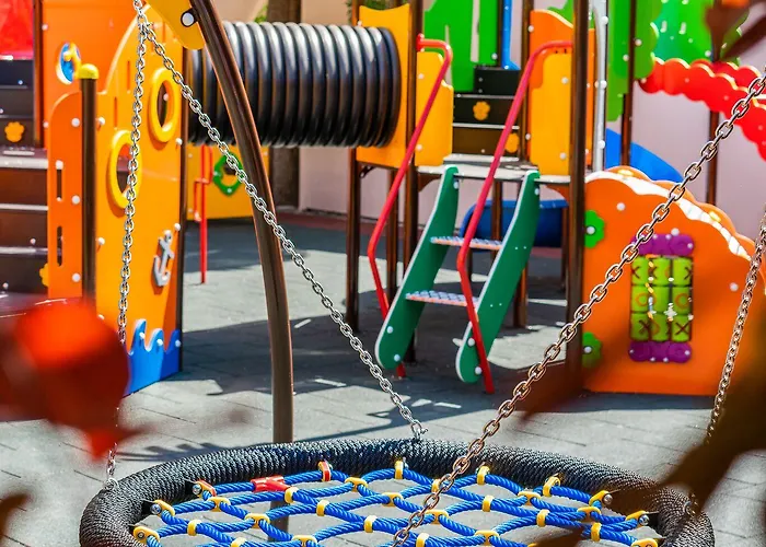 Alba Slantchev Briag