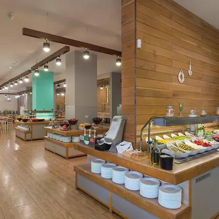 酒店 阿尔巴全包酒店 4*