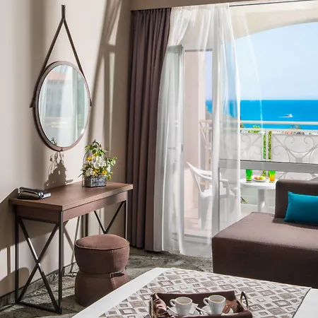 Alba סאני ביץ'