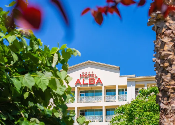 Alba 4*